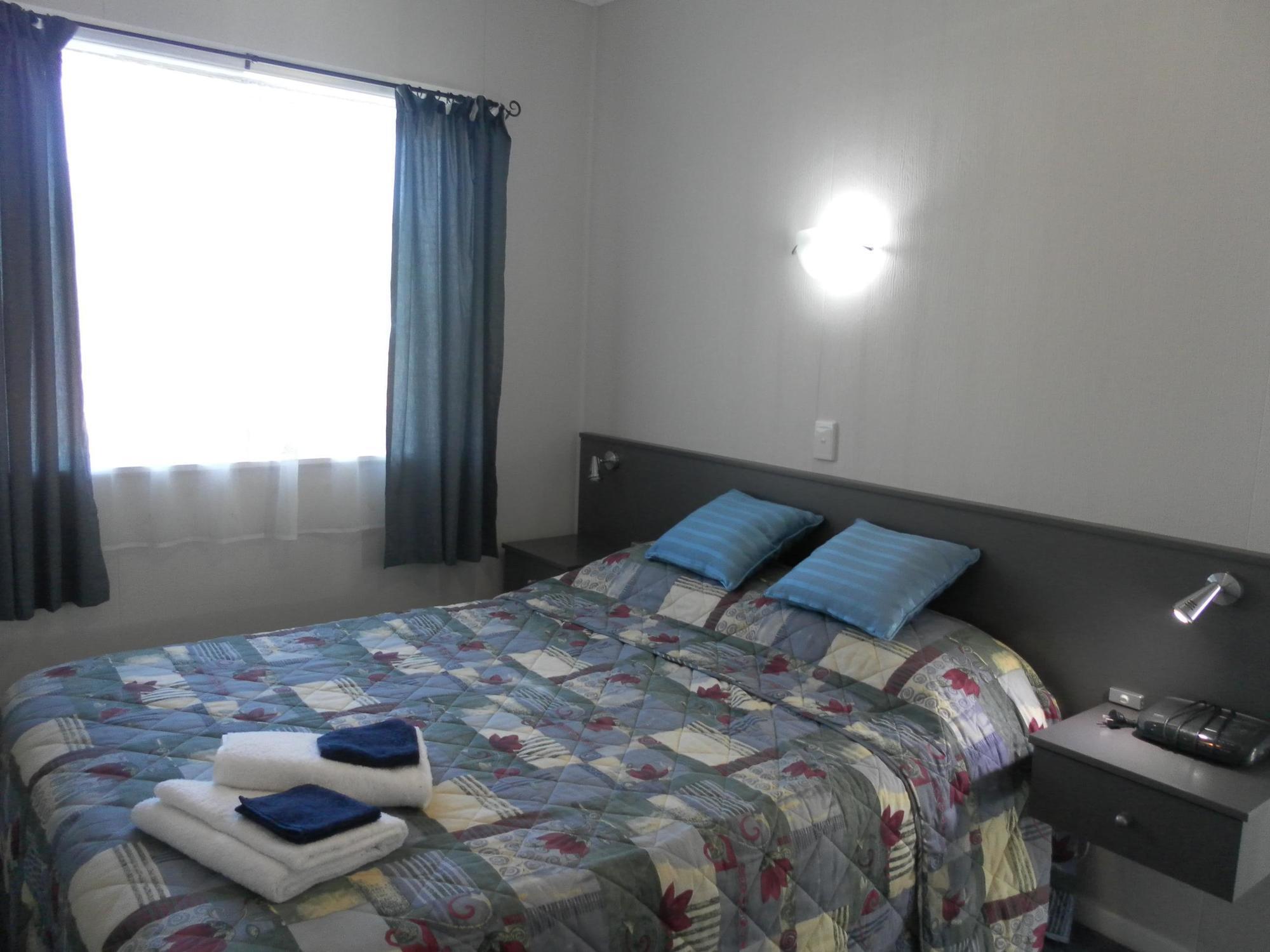 Beachside Sunnyvale Motel Піктон Екстер'єр фото