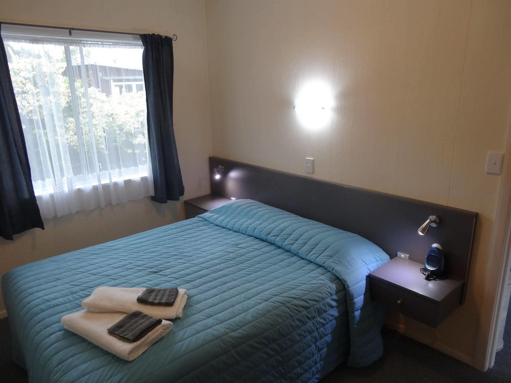 Beachside Sunnyvale Motel Піктон Екстер'єр фото