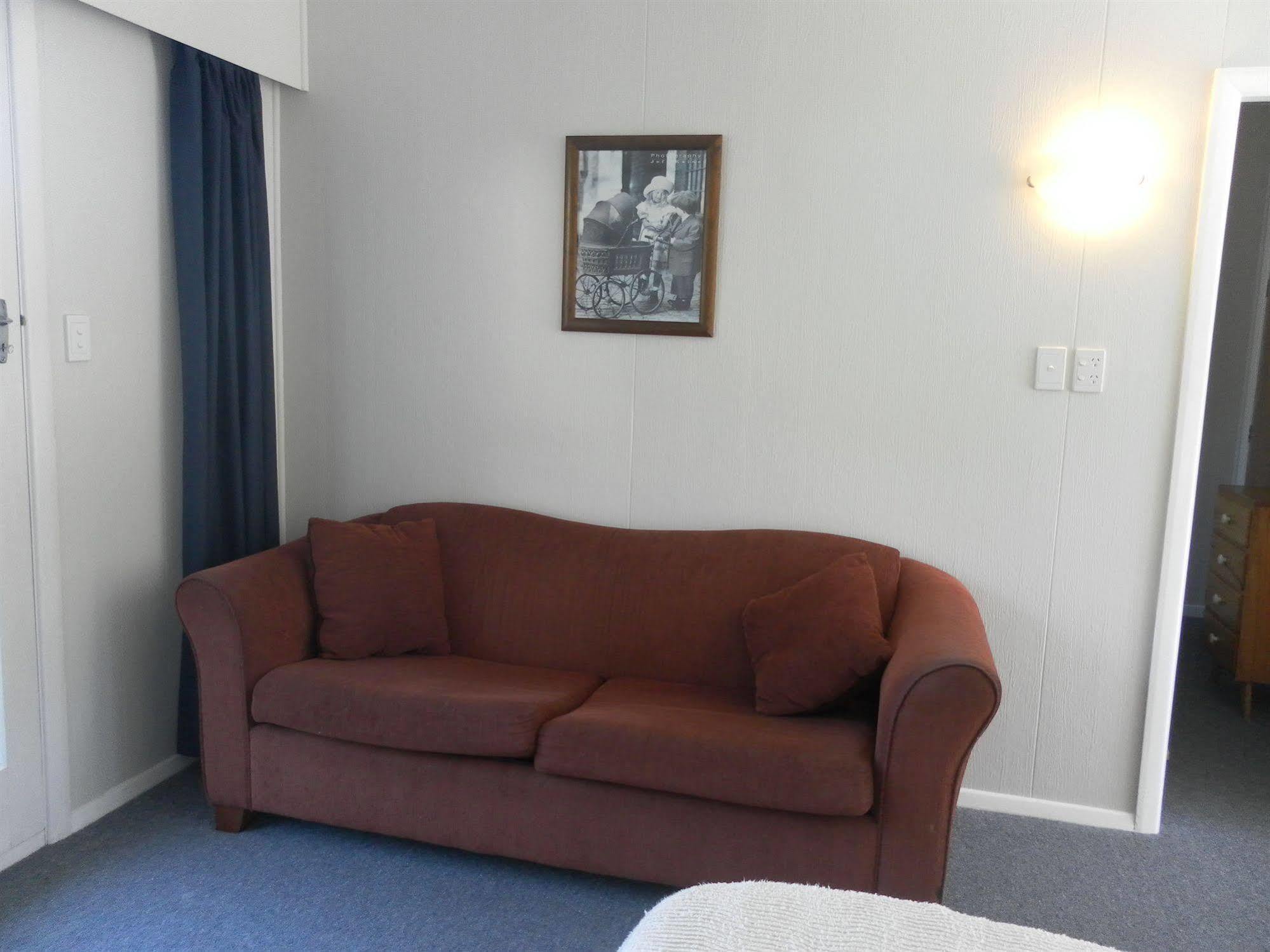 Beachside Sunnyvale Motel Піктон Екстер'єр фото