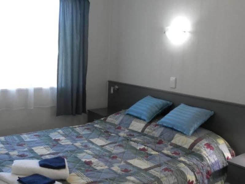 Beachside Sunnyvale Motel Піктон Екстер'єр фото