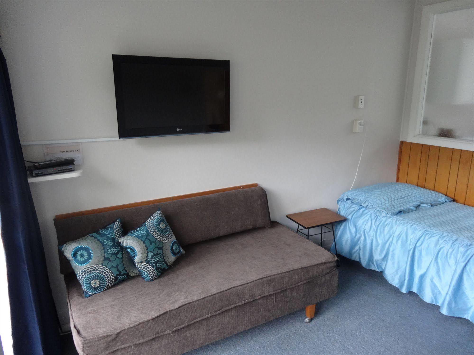 Beachside Sunnyvale Motel Піктон Екстер'єр фото