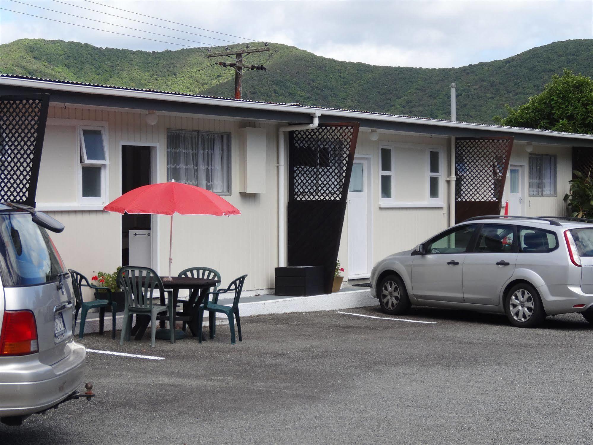 Beachside Sunnyvale Motel Піктон Екстер'єр фото