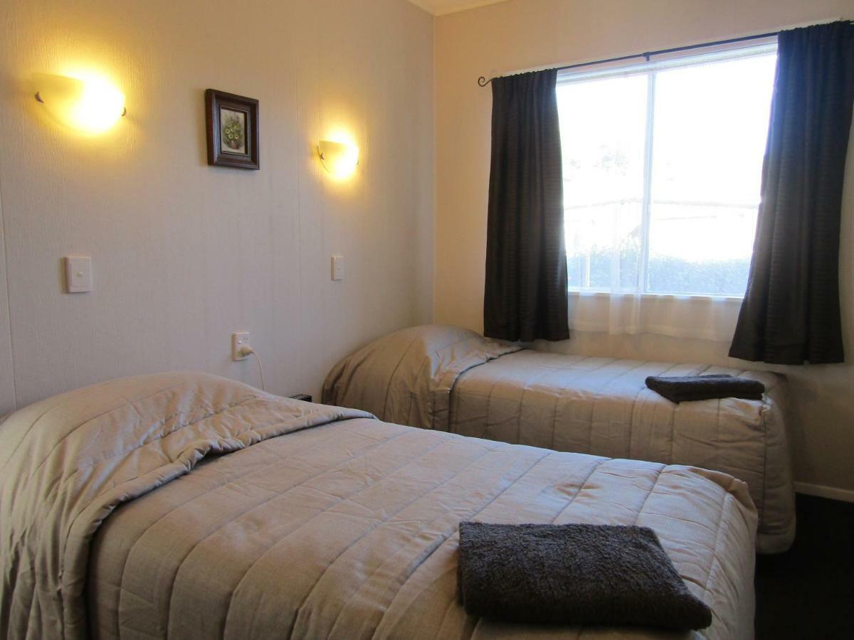 Beachside Sunnyvale Motel Піктон Екстер'єр фото