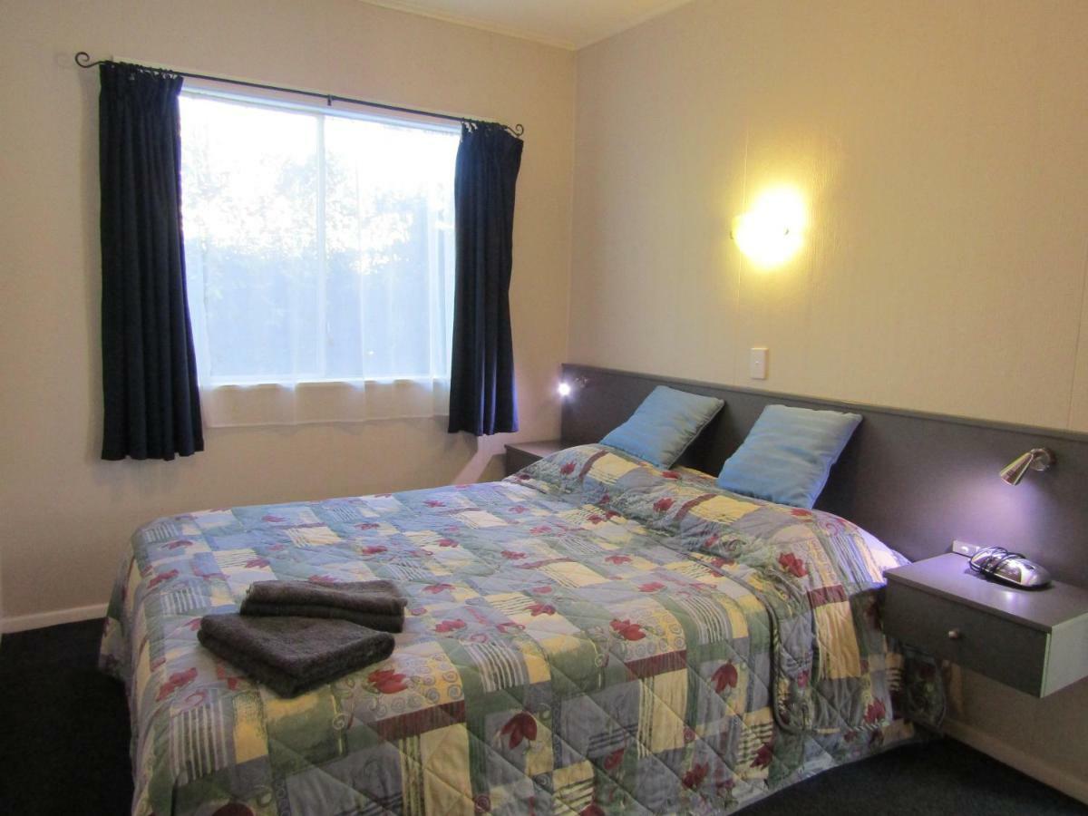 Beachside Sunnyvale Motel Піктон Екстер'єр фото